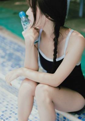 添b视频_高清完整版免费在线观看