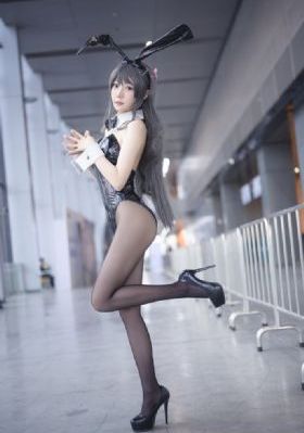 《欲望中的女人》_720BD在线观看